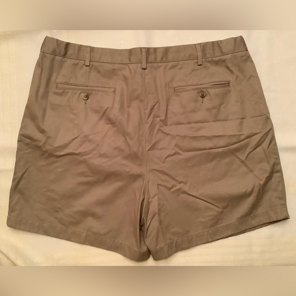 Men’s shorts 6” inseam - Picture 2 of 4